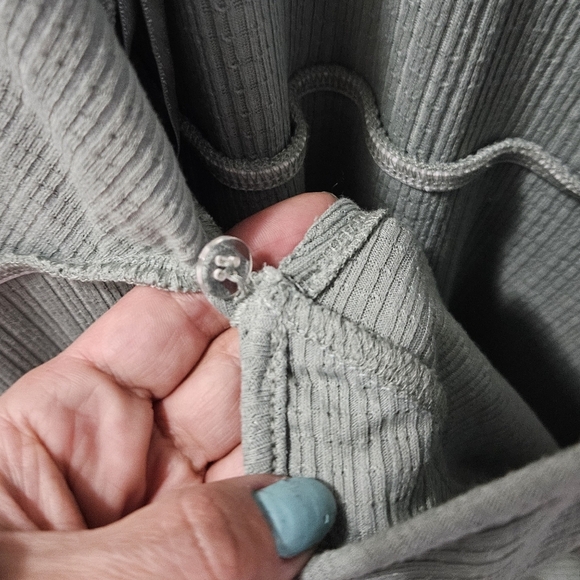 O'neil Sage green faux wrap mini dress sz. M - Picture 3 of 11